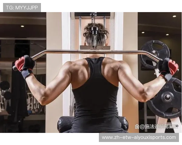 高效拉臂器材推荐解锁上肢力量与线条塑造